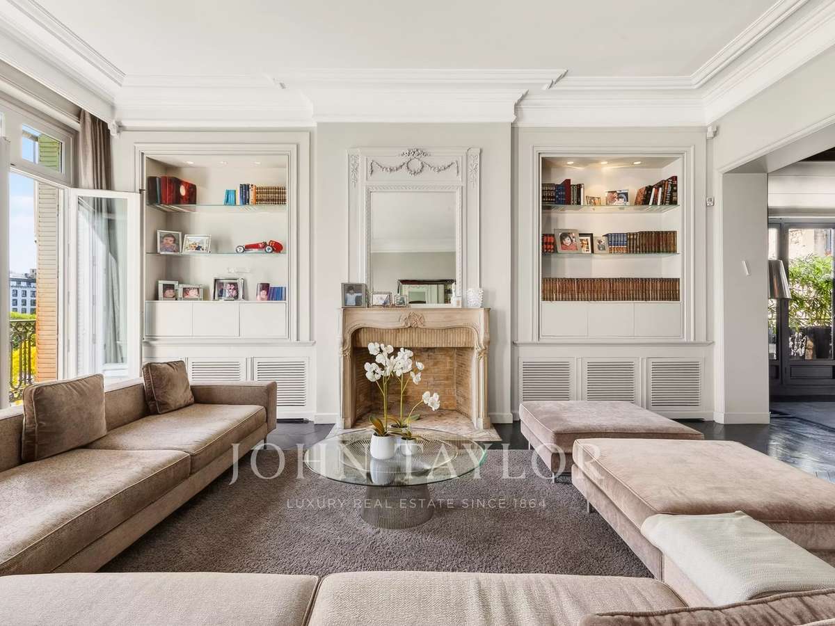 Apartment Paris 16e