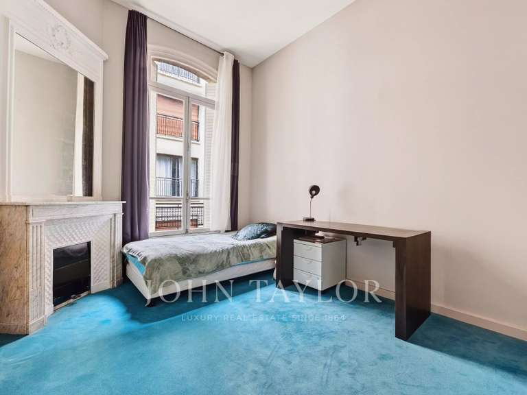 Appartement Paris 16e - 4 chambres - 256m²