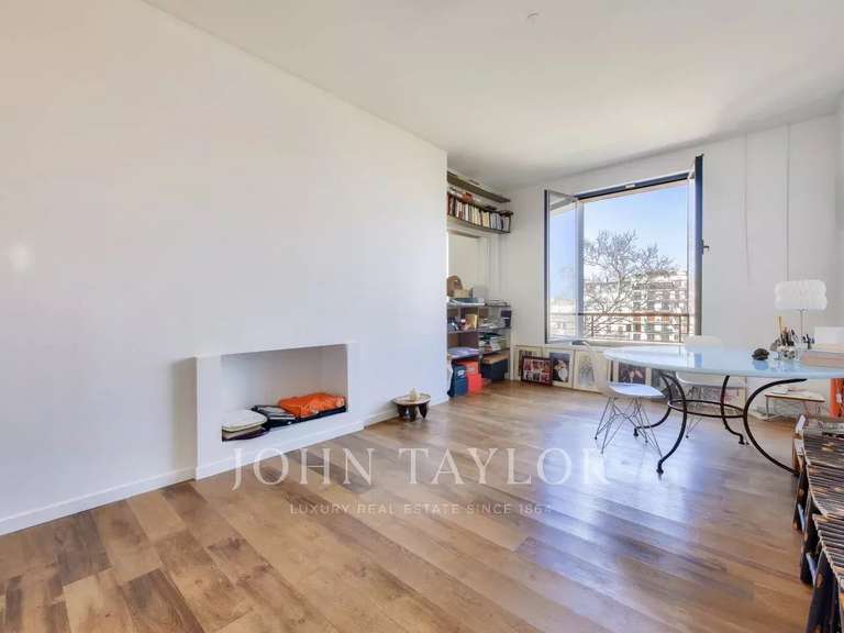Appartement Paris 16e - 4 chambres - 240m²