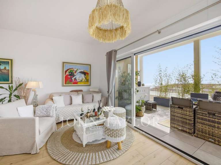 Appartement Villeneuve-Loubet - 2 chambres - 63m²
