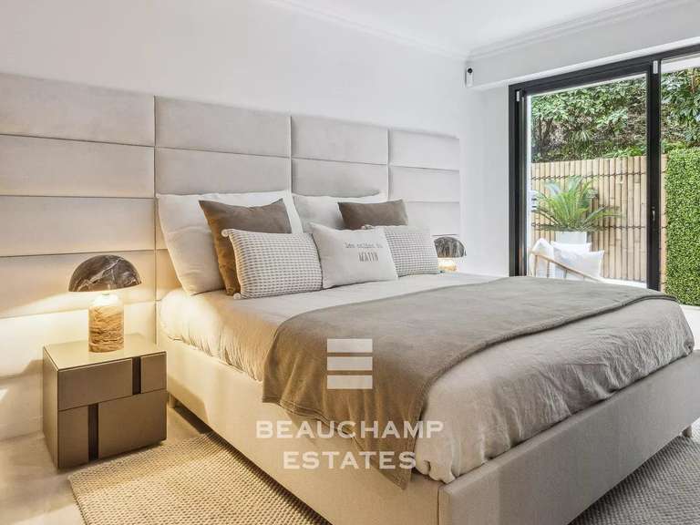 Apartment Le Cannet - 2 bedrooms - 110m²