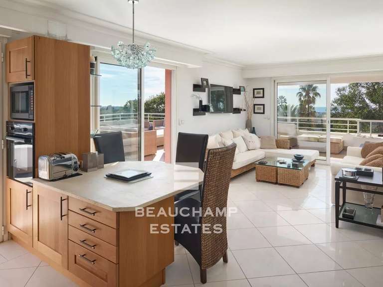 Apartment with Sea view Cannes - 2 bedrooms - 65m²