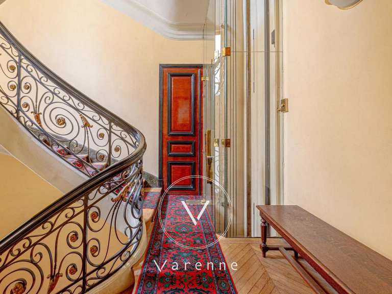 Appartement Paris 6e - 4 chambres - 224m²