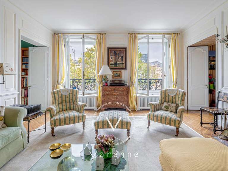 Appartement Paris 6e - 4 chambres - 224m²