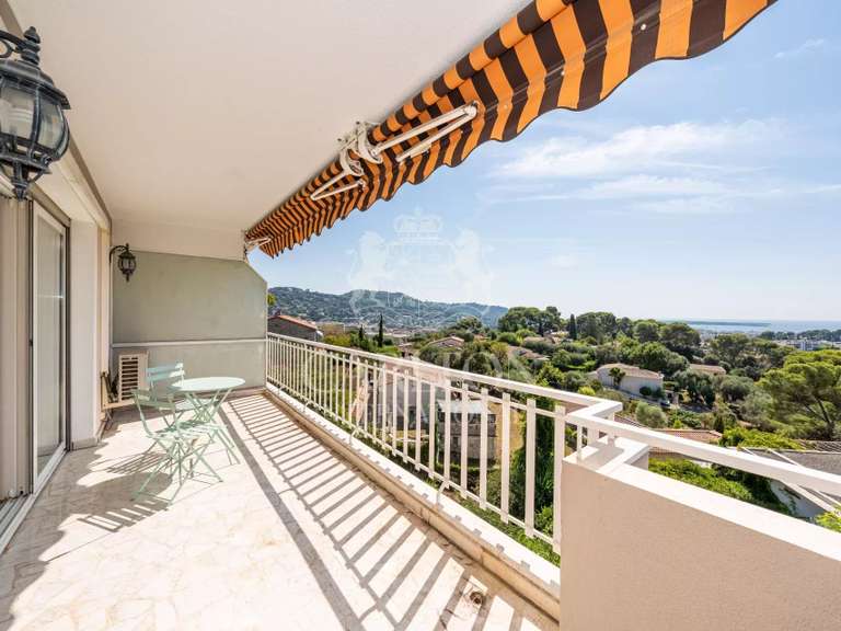 Apartment with Sea view Le Cannet - 2 bedrooms - 90m²