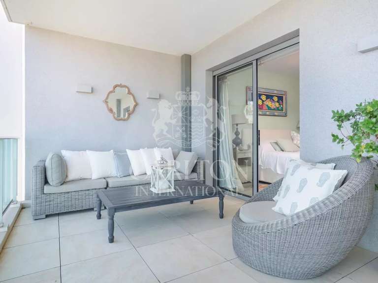 Apartment Cap-d-antibes - 3 bedrooms - 105m²