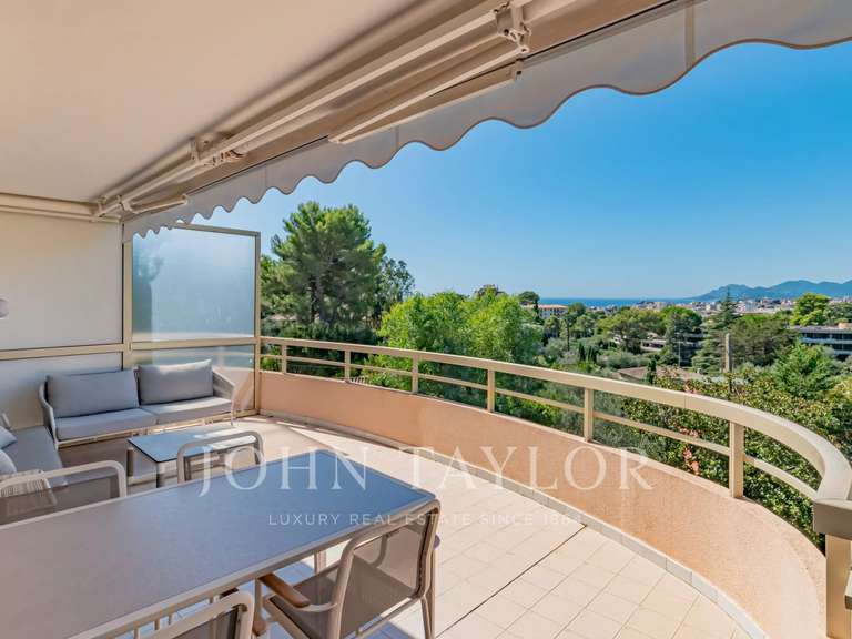 Appartement Le Cannet - 2 chambres - 86m²