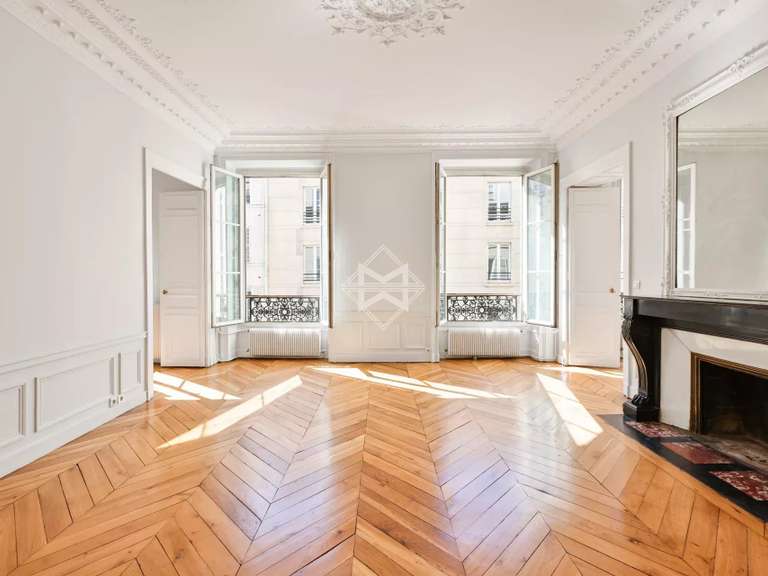 Appartement Paris 9e - 3 chambres - 144m²