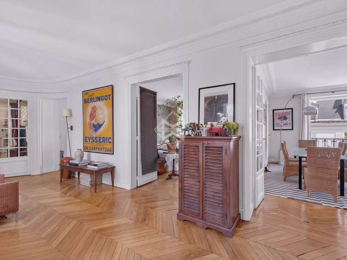 Apartment Paris 7e