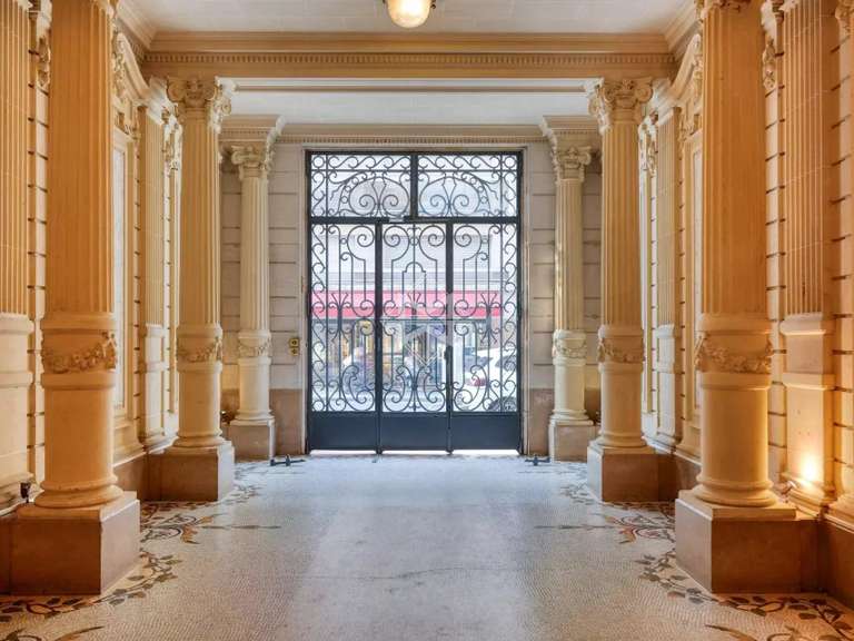 Appartement Paris 8e - 4 chambres - 317m²
