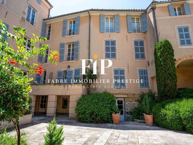 Appartement Aix-en-Provence - 3 chambres - 223m²