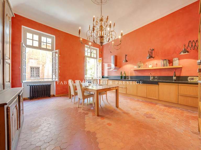 Apartment Aix-en-Provence - 3 bedrooms - 210m²