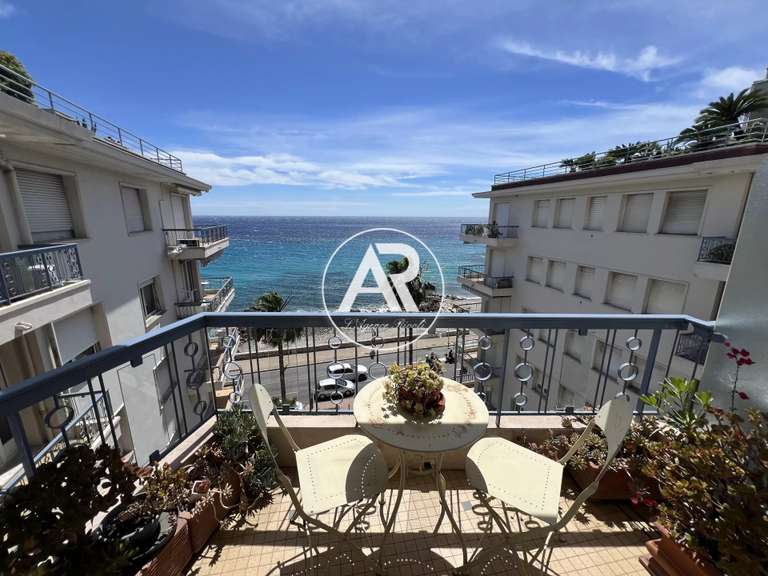Appartement Menton - 2 chambres - 84m²