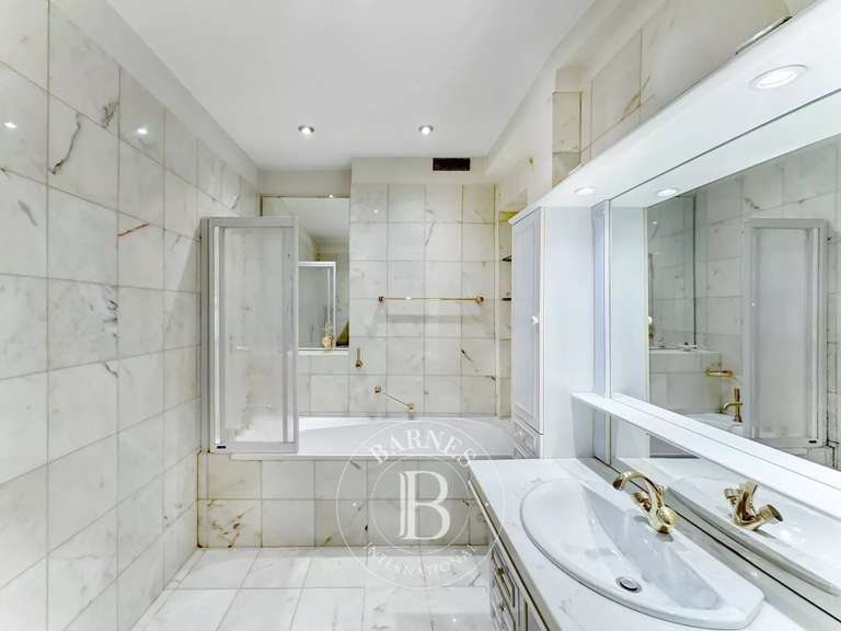 Appartement Aix-les-Bains - 2 chambres - 145m²