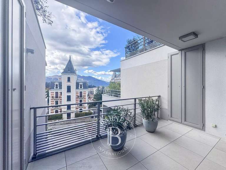 Appartement Aix-les-Bains - 3 chambres - 121m²