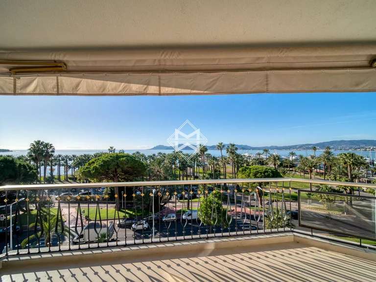 Apartment with Sea view Cannes - 2 bedrooms - 97m²