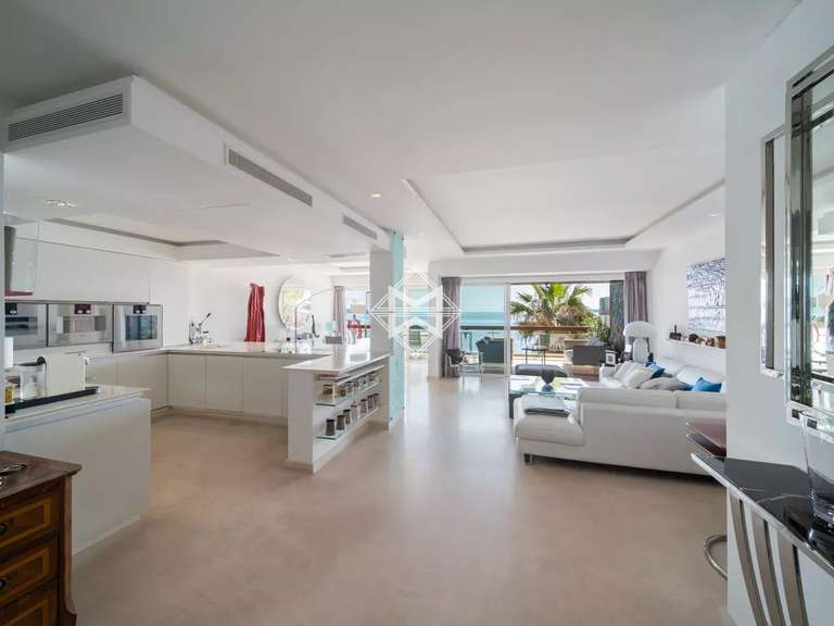 Apartment with Sea view Cannes - 2 bedrooms - 100m²