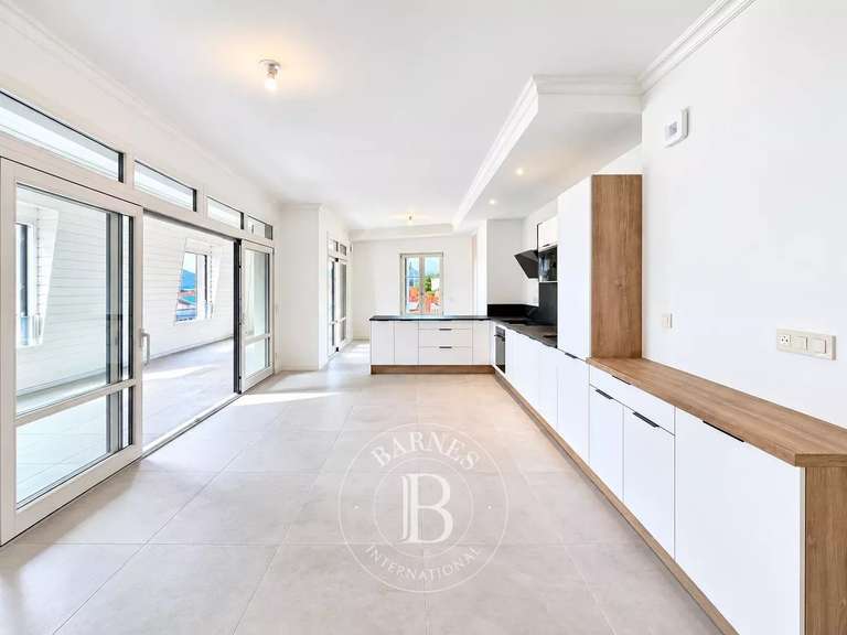 Appartement Aix-les-Bains - 2 chambres - 90m²