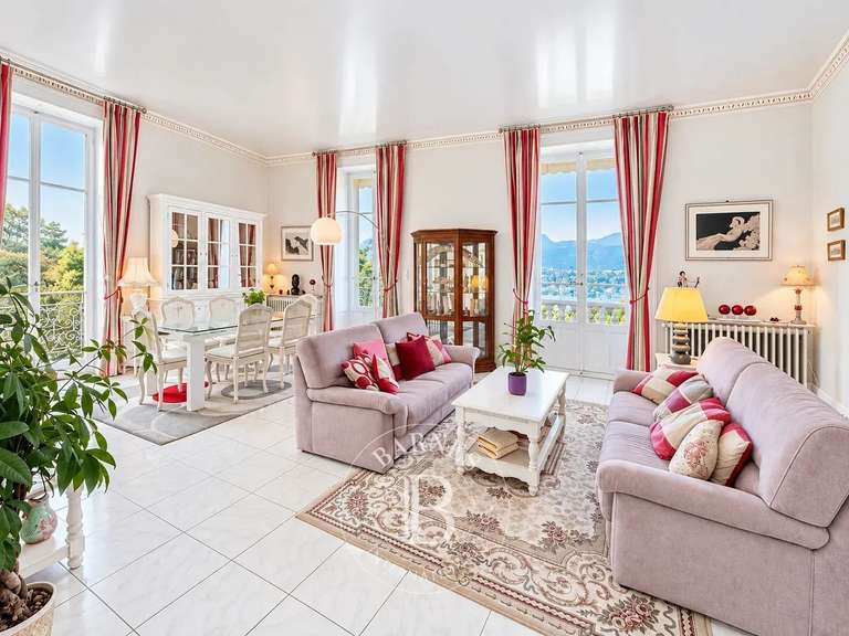 Appartement Aix-les-Bains - 3 chambres - 134m²