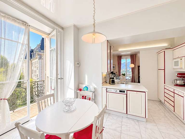 Appartement Aix-les-Bains - 3 chambres - 134m²