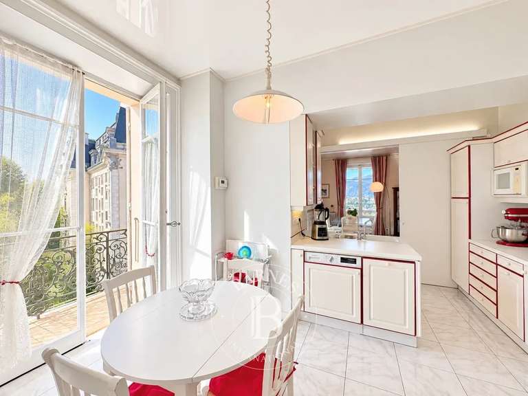 Appartement Aix-les-Bains - 3 chambres - 134m²