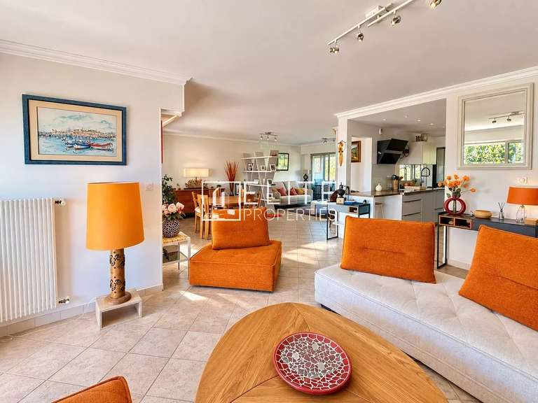 Apartment Grasse - 2 bedrooms - 139m²