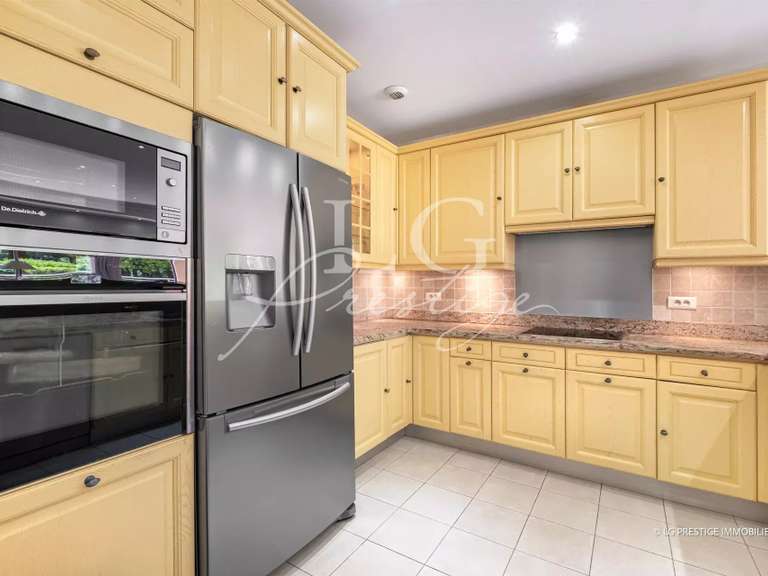 Apartment Mandelieu-la-Napoule - 4 bedrooms - 170m²
