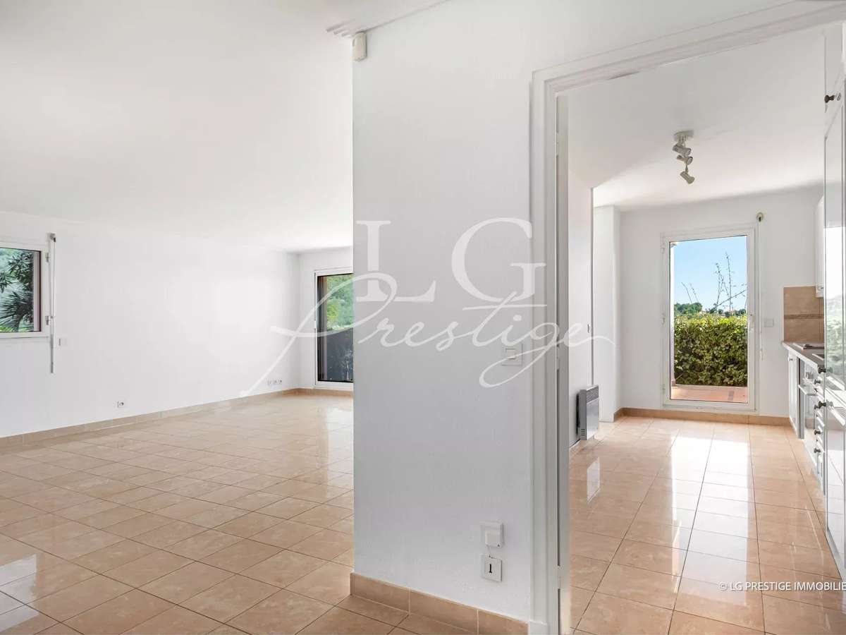 Apartment Mandelieu-la-Napoule