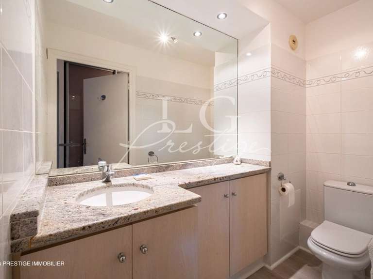 Apartment with Sea view Mandelieu-la-Napoule - 3 bedrooms - 125m²
