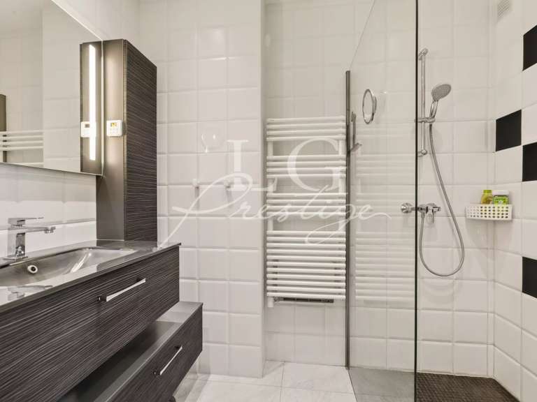 Apartment Mandelieu-la-Napoule - 2 bedrooms - 70m²