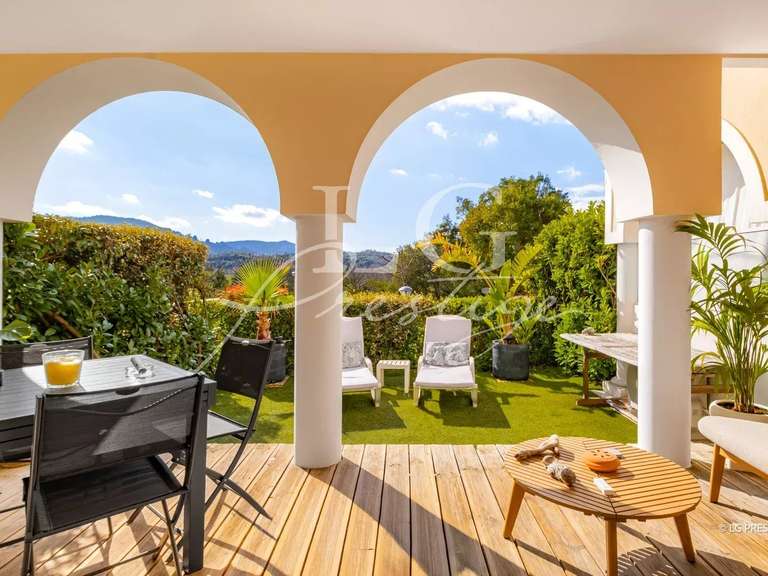 Apartment Mandelieu-la-Napoule - 2 bedrooms - 80m²