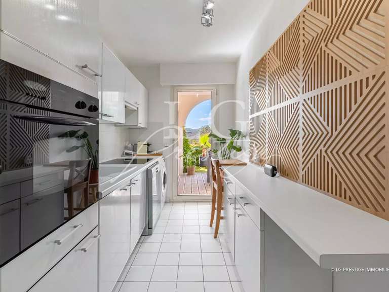 Apartment Mandelieu-la-Napoule - 2 bedrooms - 80m²