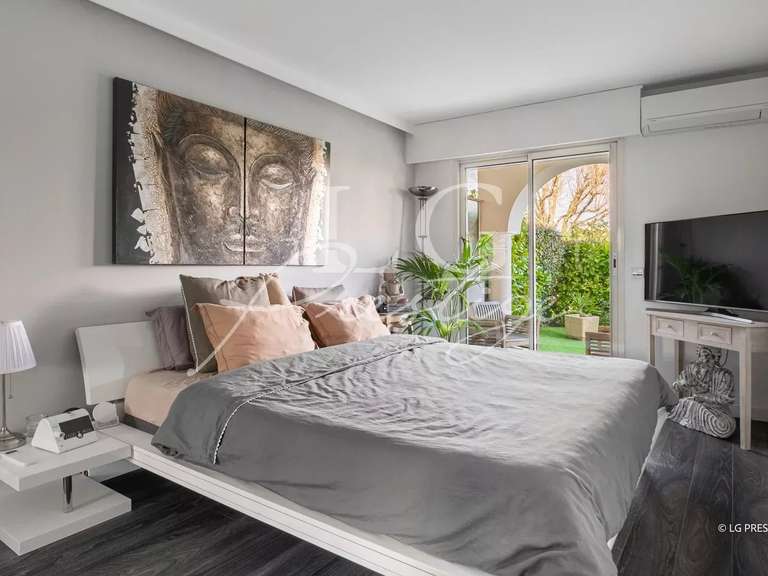 Apartment Mandelieu-la-Napoule - 2 bedrooms - 80m²