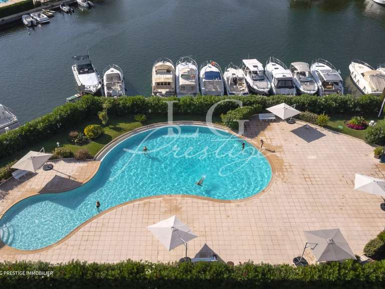 Apartment Mandelieu-la-Napoule - 2 bedrooms - 81m²