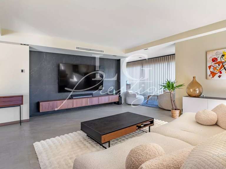 Apartment Mandelieu-la-Napoule - 3 bedrooms - 178m²