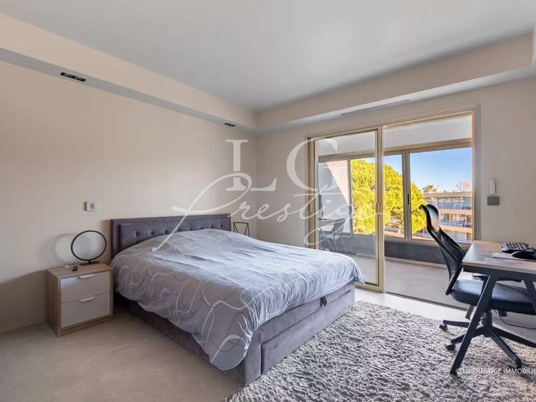 Apartment Mandelieu-la-Napoule - 3 bedrooms - 178m²