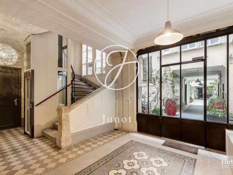 Apartment Paris 9e - 3 bedrooms - 97m²