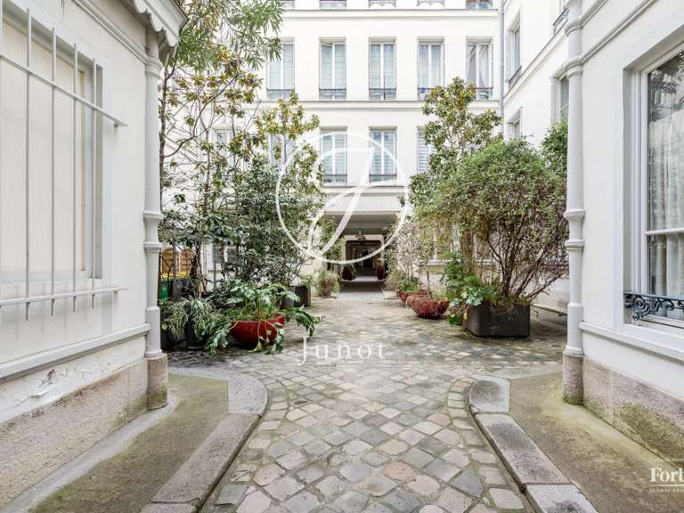 Apartment Paris 9e - 3 bedrooms - 97m²