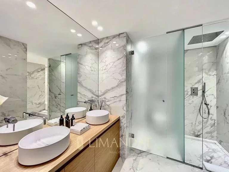 Apartment with Sea view Cannes - 3 bedrooms - 150m²