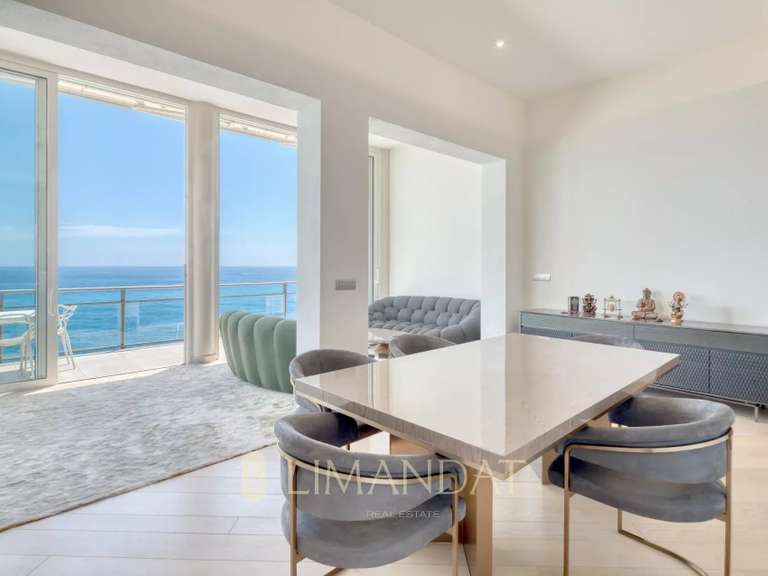 Apartment Roquebrune-Cap-Martin - 3 bedrooms - 112m²