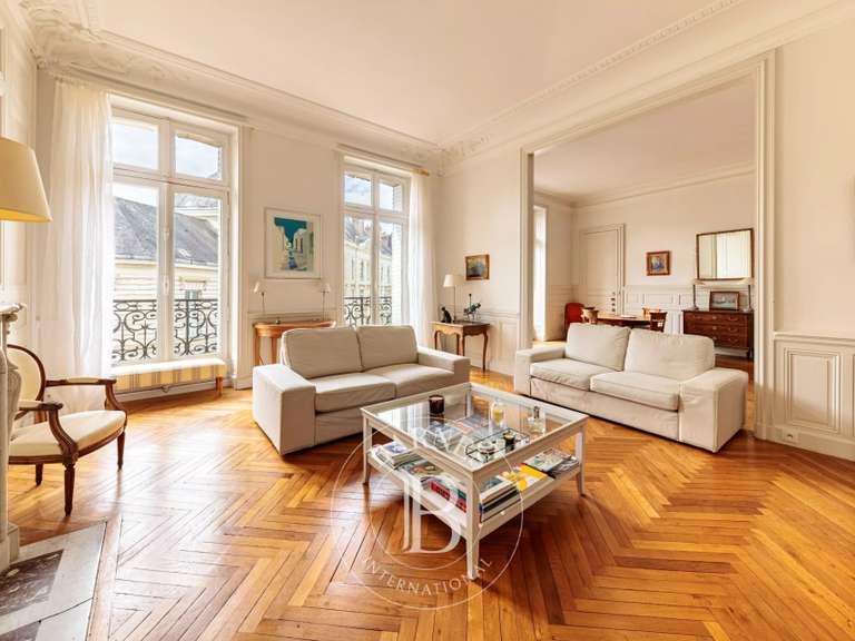 Appartement Nantes Centre Ville - 5 chambres - 193m²