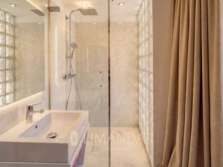 Apartment with Sea view Cannes - 2 bedrooms - 82m²