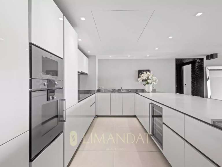 Apartment with Sea view Cannes - 5 bedrooms - 369m²