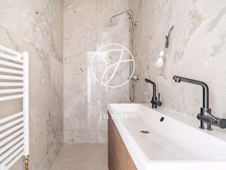 Appartement Levallois-Perret - 3 chambres - 79m²