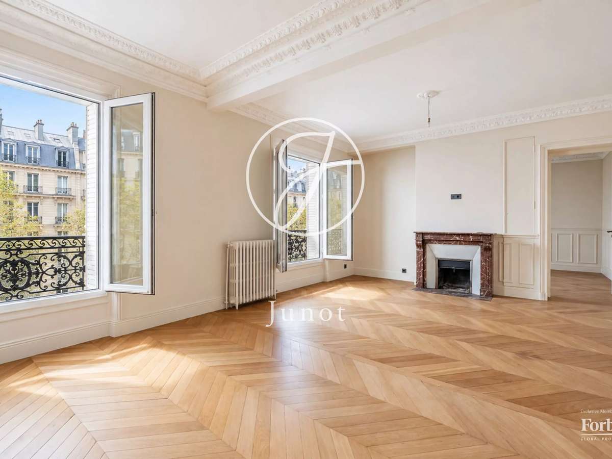 Apartment Levallois-Perret