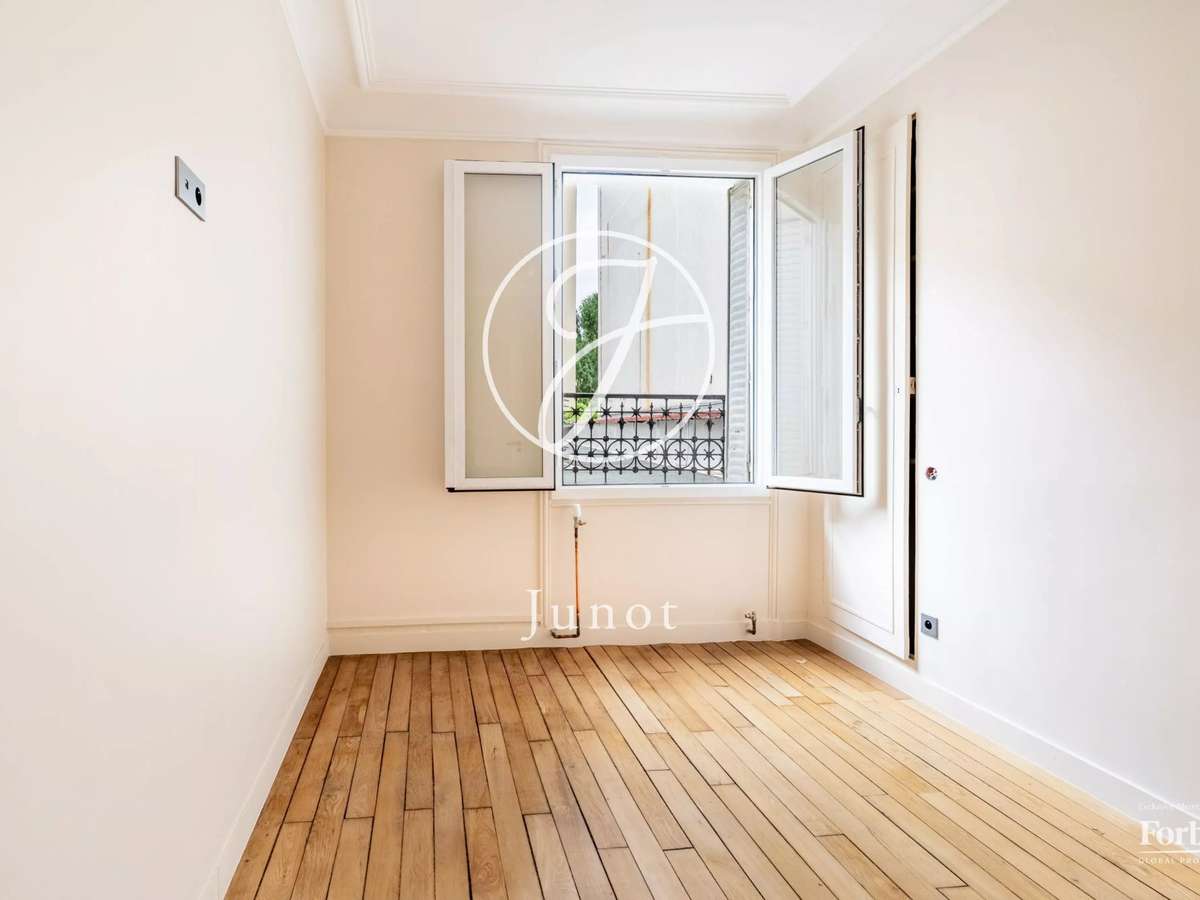 Apartment Levallois-Perret
