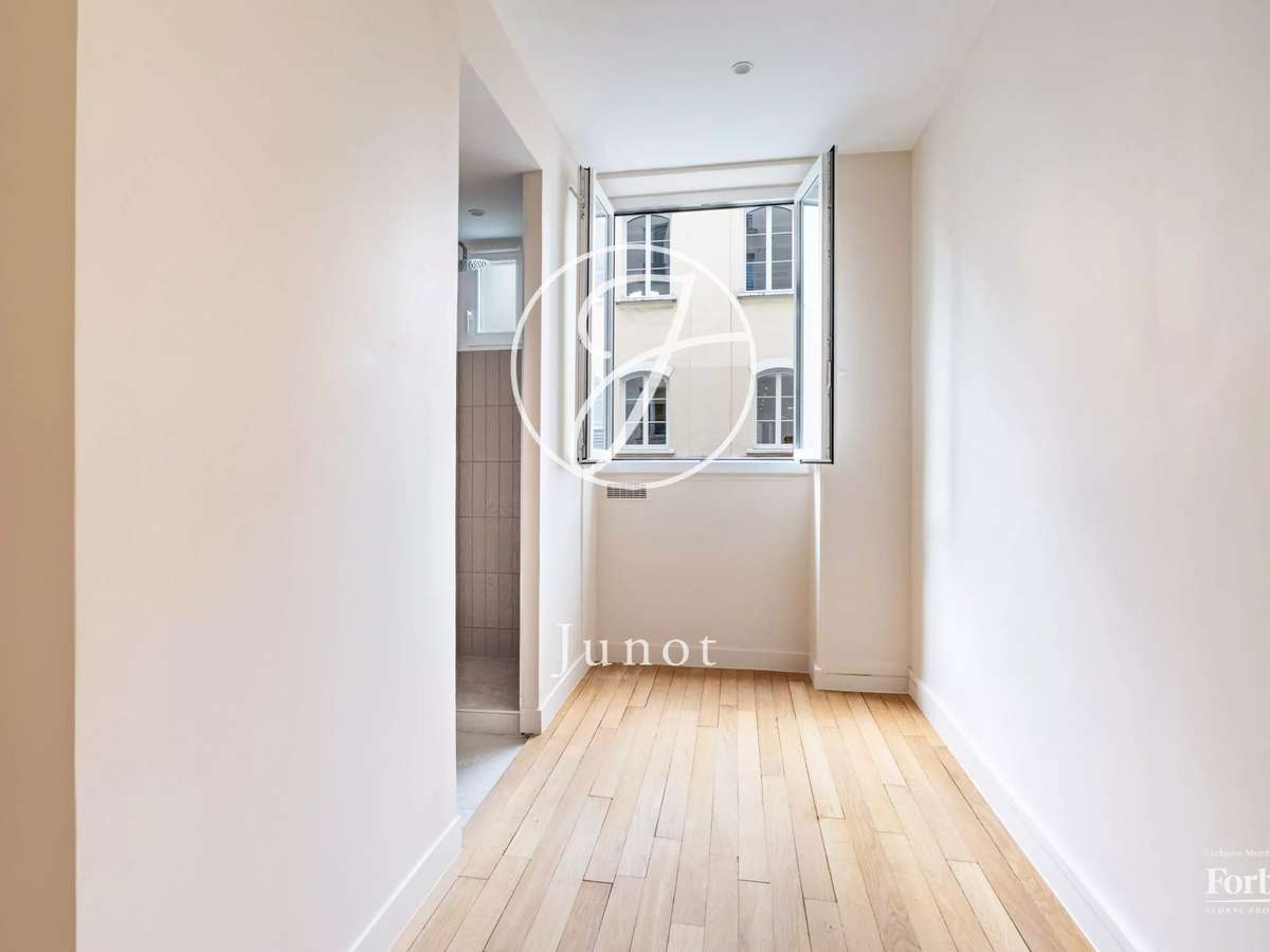 Apartment Levallois-Perret