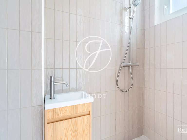 Appartement Levallois-Perret - 3 chambres - 79m²