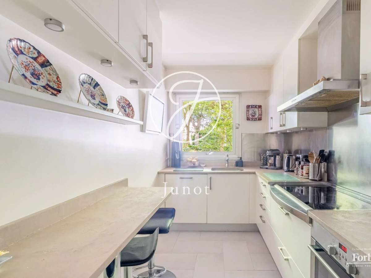 Apartment Neuilly-sur-Seine