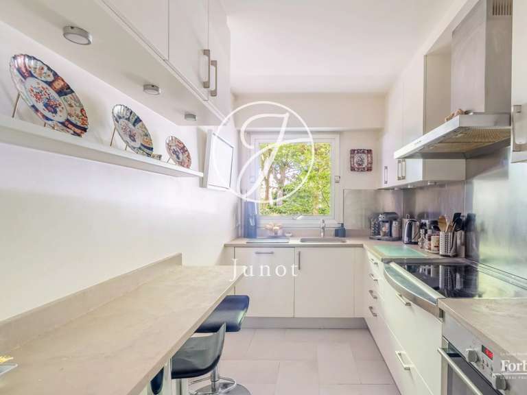 Appartement Neuilly-sur-Seine - 3 chambres - 155m²